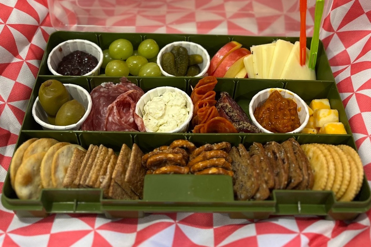 Charcuterie Snackle Box - Baby Shark