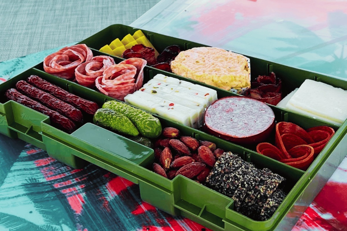 Charcuterie Snackle Box - Baby Shark