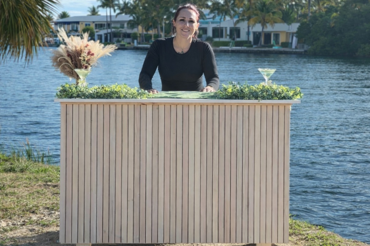 Mobile bar rental