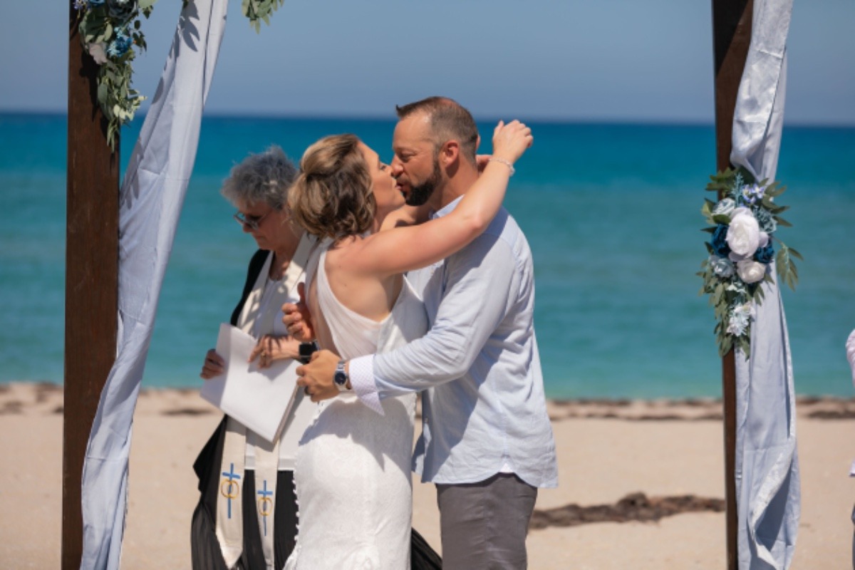 Sarasota Microwedding Beach Ceremony (20 guests)