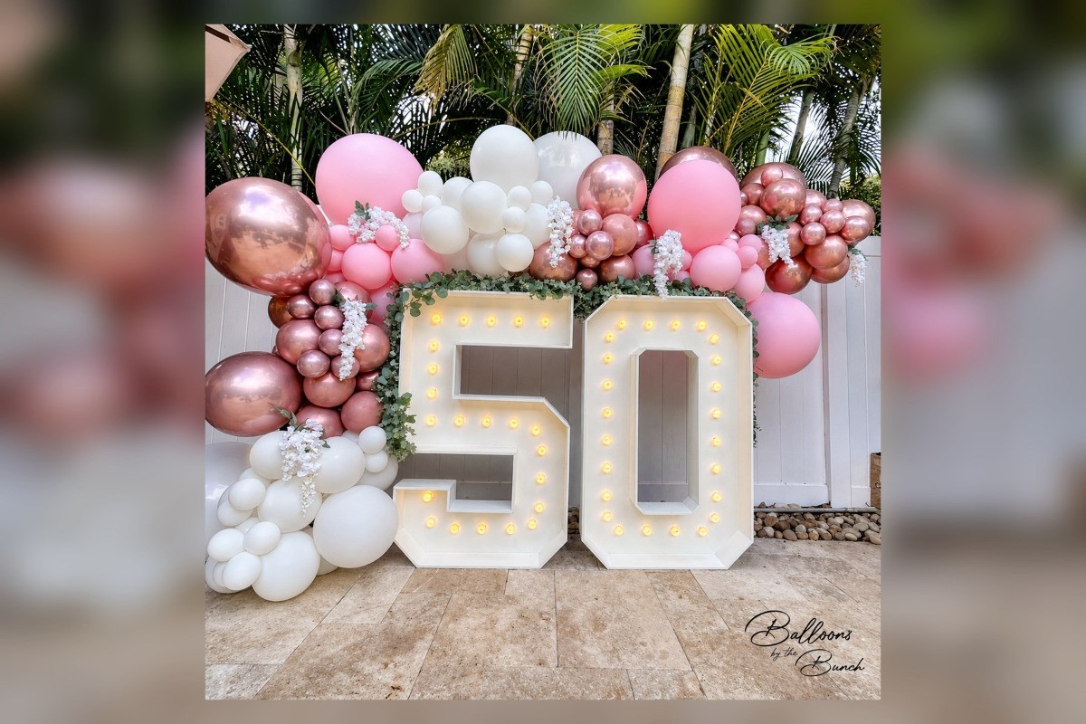 2 Marquee Numbers with Medium Balloon Garland Package